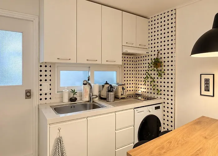 Wellness Ground 3 Bedrooms 4 Minutes To Hangang Park Near Hongdae
