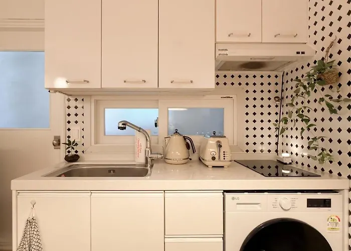 Wellness Ground 3 Bedrooms 4 Minutes To Hangang Park Near Hongdae *